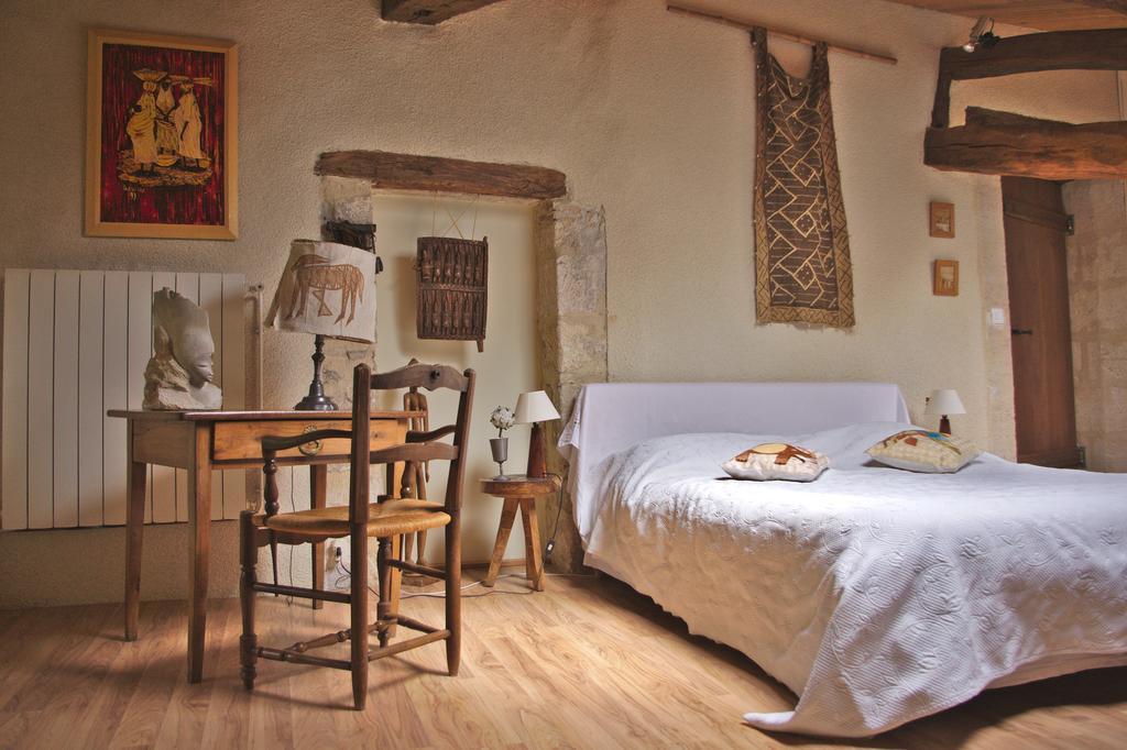 Bed and Breakfast Chez Mamie Et Papi Puynormand Экстерьер фото